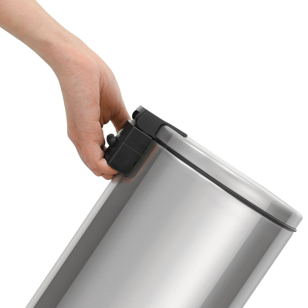 Basurero de acero con pedal