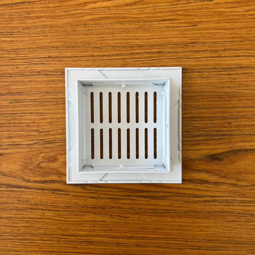 ⁠Rejilla de ventilación perforada 12 cm x 12 cm (REMATE)