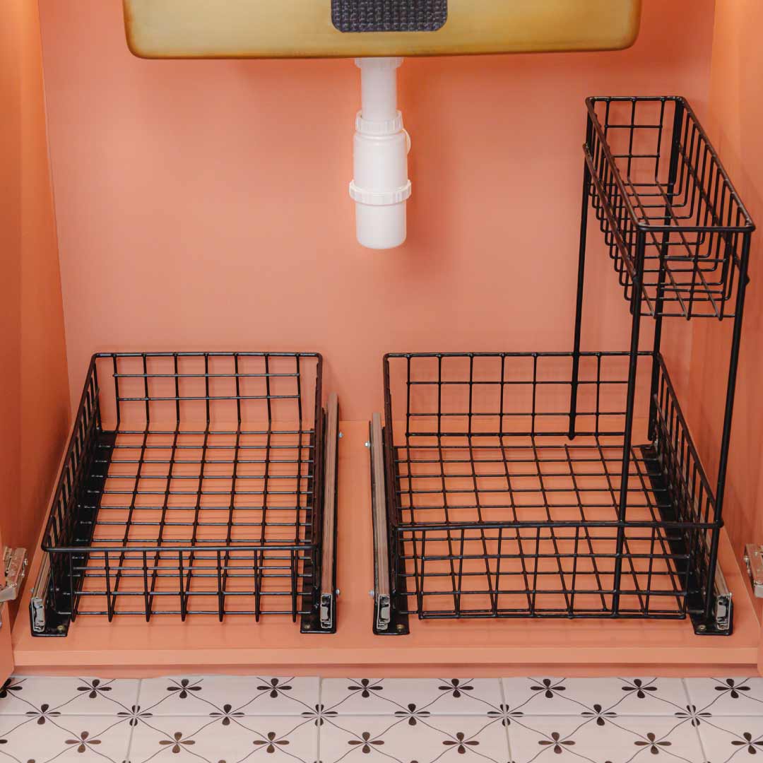 Kit organizador bajo lavadero 001 en color negro, vacío bajo el lavadero