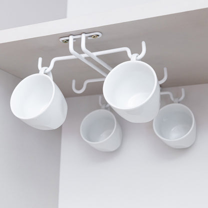 Porta tazas plastificado 002 en color blanco, con tazas blancas colgadas bajo una repisa